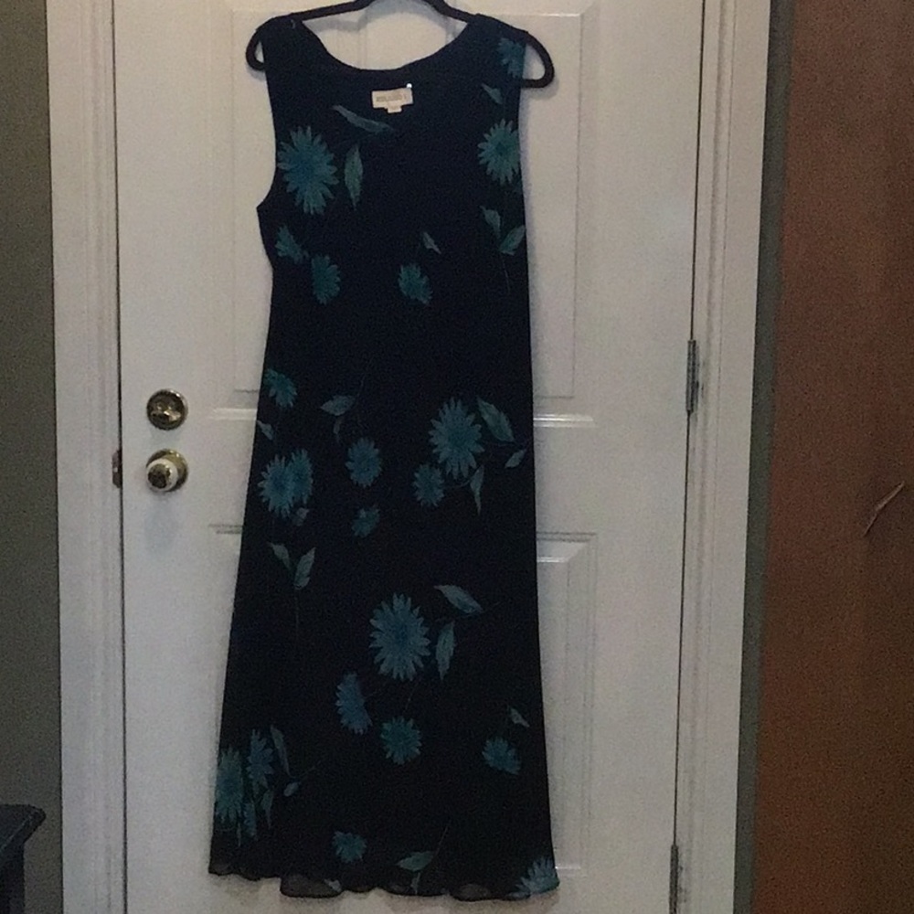 Ladies Sleeveless Summer Dress With Matching Jacket